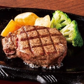 フォルクス 港北ニュータウン店_お肉好きにたまらないステーキからお子様も喜ぶハンバーグまで◎