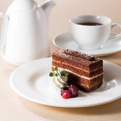 フォルクス 港北ニュータウン店_デザートセット
（お好きなデザート1品+ドリンク1杯）