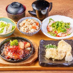 鳥どり総本家 新宿三丁目店 メニュー ランチメニュー ぐるなび