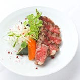 ［肉料理］　国産牛のサーロインステーキ　