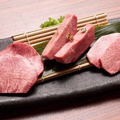 和牛たんの味比べ