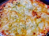 ゴルゴンゾーラチーズとハチミツのピッツァ