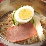 冷麺（韓国麺細麺・日本麺太麺）