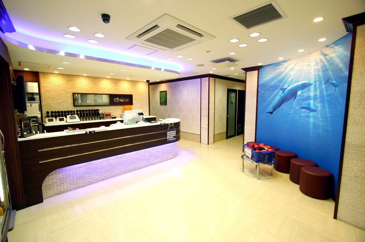カラオケドルフィン大森町店