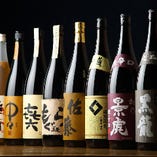 専属の利き酒師が、串焼・魚料理に合う日本酒を全国各地より取り寄せました