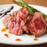 【数量限定ステーキ】
柔らかな肉質が人気のカイノミを使用