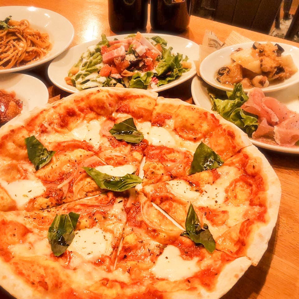 30種類のピザが食べ放題 2h飲み放題付き Pizza30種食べ放題コース 定番お料理全6品4000円の詳細 イタリアン ワインバー Cona コナ Bivi沼津店 沼津 イタリアン イタリア料理 ぐるなび