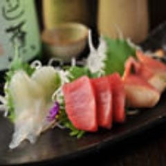 癒．酒．屋 わおん 仙台駅前店_旬のお刺身　３種盛り合わせ