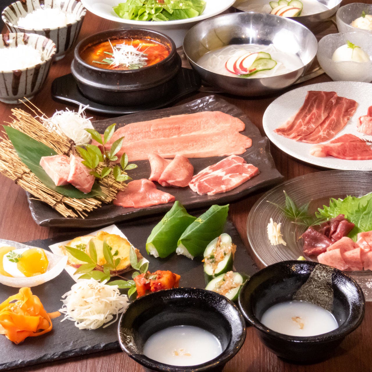 牛タン個室焼肉 本町肉倶楽部tongue be（たんべえ）