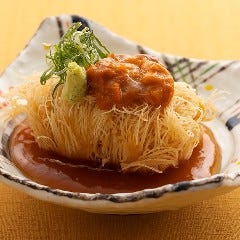 揚げごま豆腐生うにのせ
