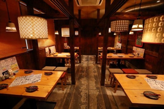 北千住 牡蠣と燻屋 かつを 席 ぐるなび