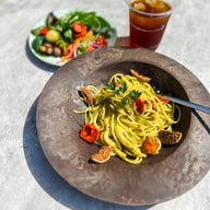 La PASTA BAR_洗練空間で楽しむ多彩なパスタ