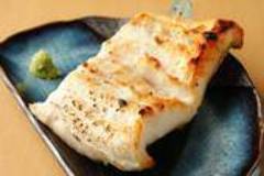 2021年 最新グルメ】漁港直送鮮魚と四季折々の日本酒 魚と味(うおとみ