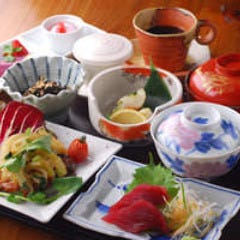 日替りおはな、お魚膳、週替わり膳全て、ドリンク付