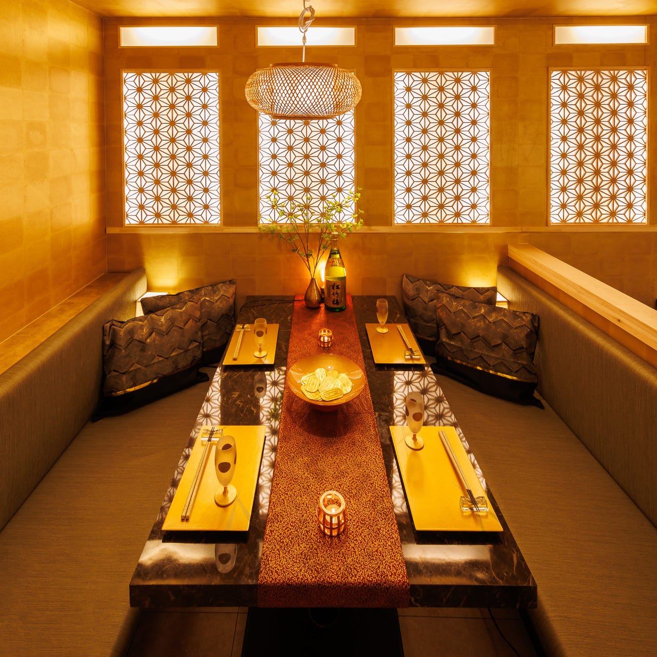 一億円で居酒屋建ててみた。億万鳥者 新宿本殿（新宿/居酒屋） - 楽天ぐるなび