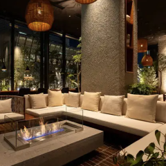 CANVAS LOUNGE