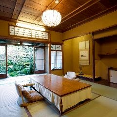 【昼限定：白壁会席】先付・椀物・造り・焼物・御飯など＋庭園を望む完全個室