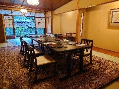 全てのお部屋から庭園を望む完全個室