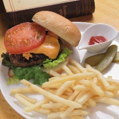 ジーニーズ 町田店_とろけるチーズバーガー