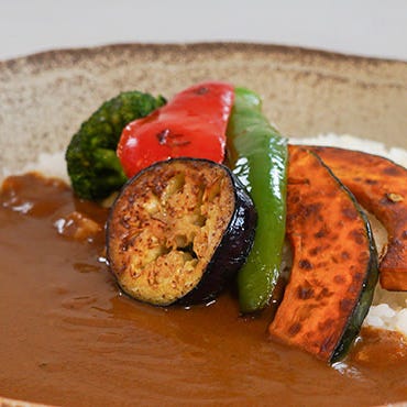 CORAL PARLOR enoco_スパイス香る本格派の欧風カレー