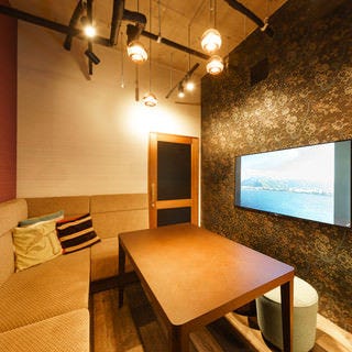Cafe 個室Lounge COLON  店内の画像