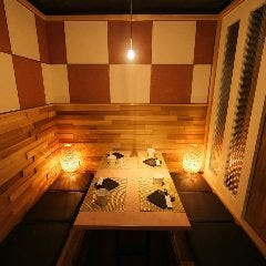 ゆったりお寛ぎいただける和個室は4・6・10名様用をご用意