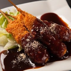 名古屋名物の「みそ串カツ」や「どて煮」もご提供しています