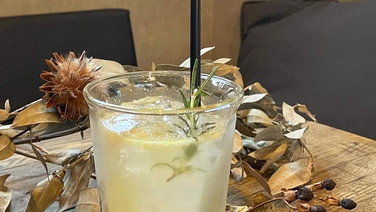 ROUGH cafe dinning bar_カフェならではのハイクオリティなドリンクが揃います