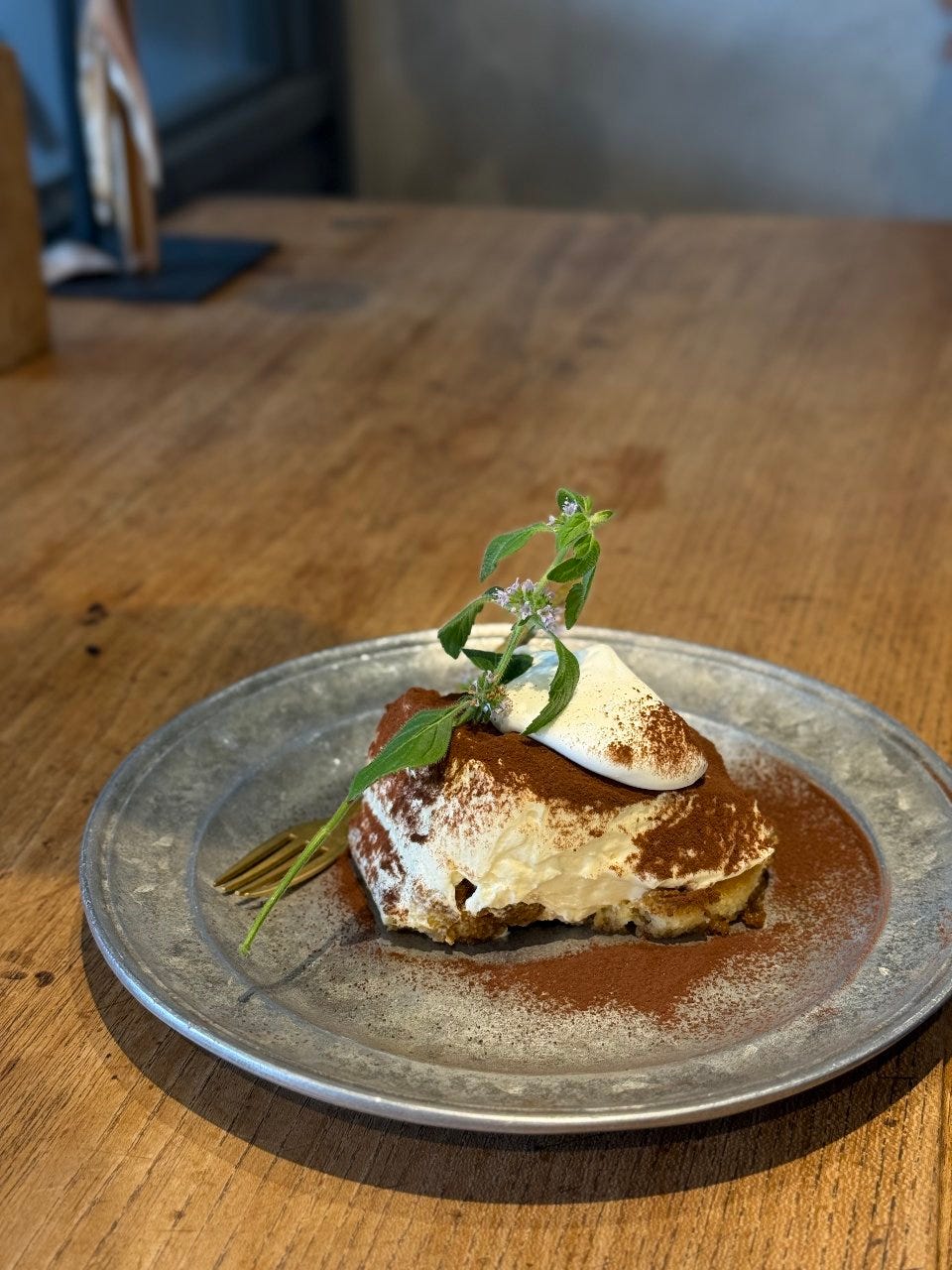 ティラミス ROUGH cafe dinning bar_ティラミス