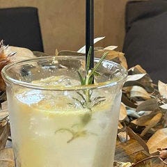 ROUGH cafe dinning bar_自家製レモネード＆自家製アップルネード