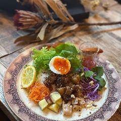 ROUGH cafe dinning bar_【席のみ予約】インダストリアルなカフェ空間を楽しむ♪ご注文は当日でOK！