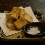 島豆腐のサイコロ揚げ