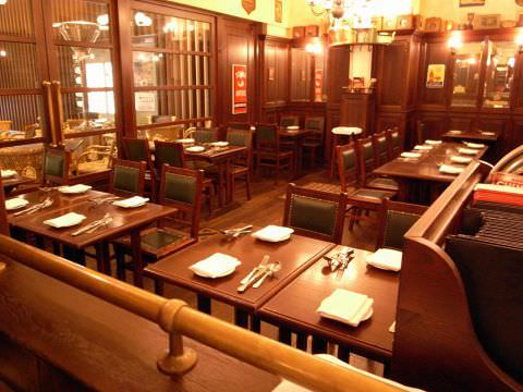 ベルギービール専門店 アントワープセントラル 丸の内 席 ぐるなび