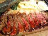 熊本県産、えこめ牛のステーキ