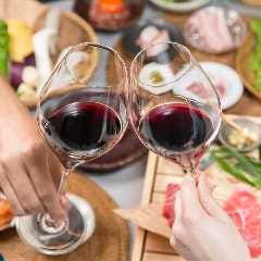 ワイン好きのご友人同士でいろいろな種類を飲み比べる楽しみも
