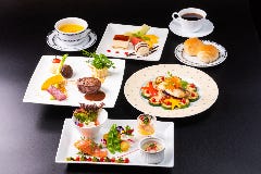 本格コースディナーが5,500円～