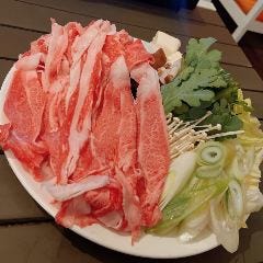 【60分食べ放題】黒毛和牛すき焼き。鍋野菜、卵付