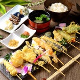 自慢の天ぷら串は22種類!!お野菜、海鮮、お肉と豊富にございます