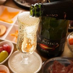 飲み放題内容も充実★こぼれスパークリングも飲み放題!
