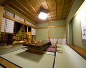 すし処 大敷_落ち着いた日本庭園を見ながら