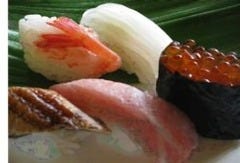 すし処 大敷_旬の味をご自宅でも味わう｢すし折詰｣