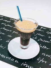カフェフレッドシェケラート:シェーカーで急冷したイタリア風