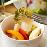 素材の旨味を楽しめる「ピクルス」は珍しい野菜が入っていることも