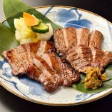 仙台名物牛たんミックス焼（塩・吟醸）