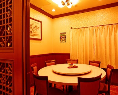 永福楼 石鍋麻婆豆腐とパクチー料理  店内の画像