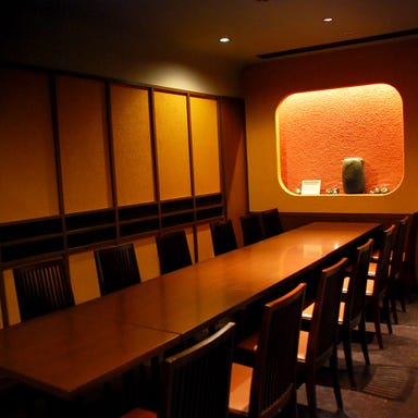 酒蔵レストラン 宝 東京国際フォーラム店 店内の画像