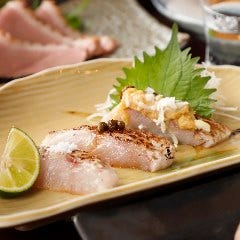 全てのお料理を1名様ずつ小皿でご提供いたします。