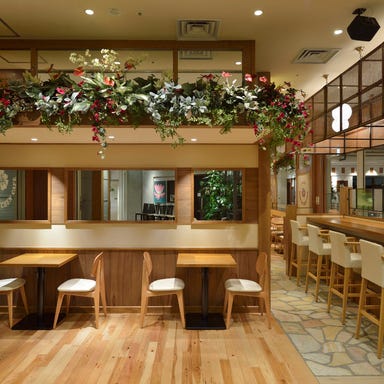 モアナキッチンカフェ 新宿タカシマヤタイムズスクエア店 店内の画像
