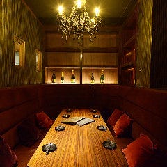 炊き肉と牛タンしゃぶしゃぶ ご馳走屋 名駅店の個室・席