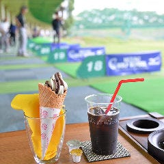パパはゴルフ♪ママとお子様はカフェでゆったりと♪